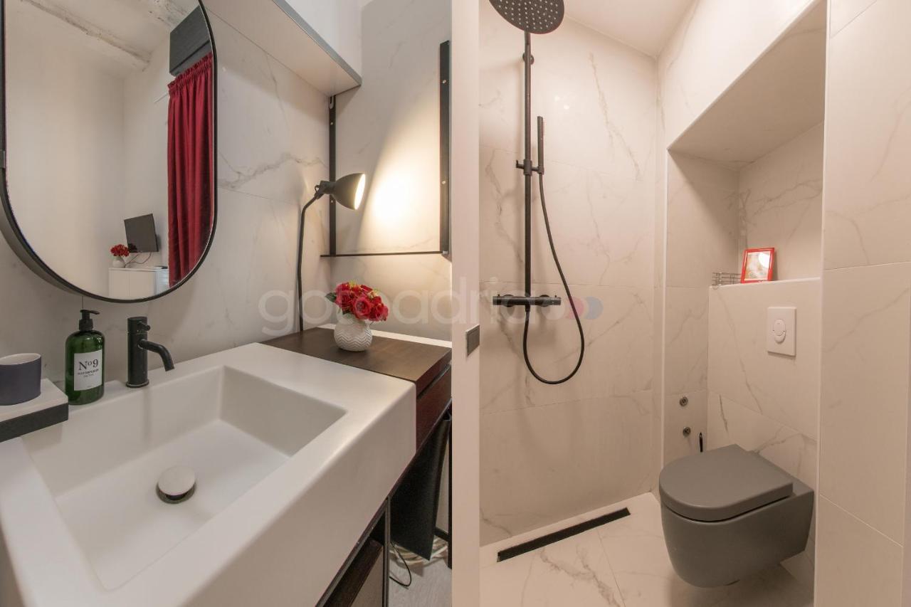 Beachfront Deluxe B&B Макарска Экстерьер фото