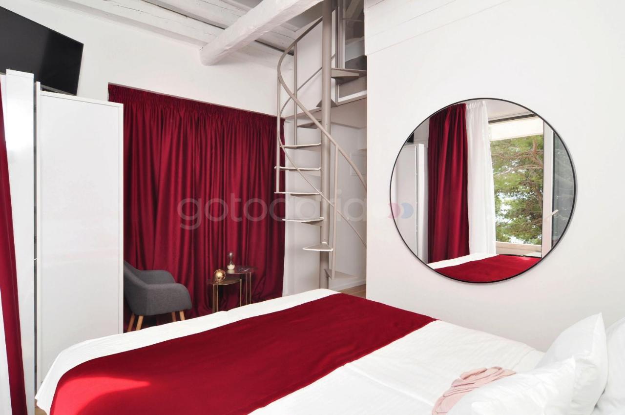 Beachfront Deluxe B&B Макарска Экстерьер фото